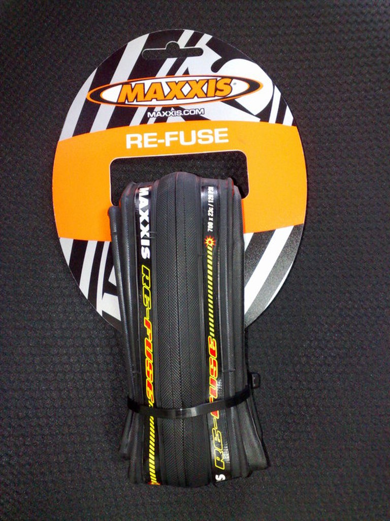 【二輪極速】現貨最新盒裝 瑪吉斯MAXXIS RE-FUSE M200 700x23C 一級防刺可折彩色胎 黑