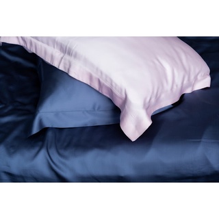 【二手】緞面蠶絲床組 深藍色（枕頭套×2+床罩×1）
