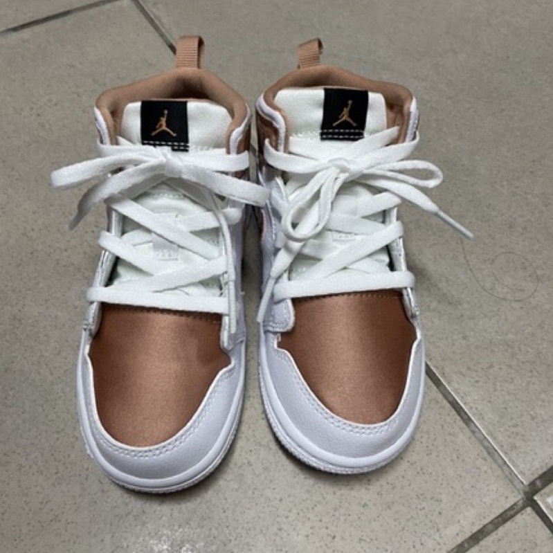 Air Jordan 白色小童鞋 正品 10C（實際鞋內長18cm）