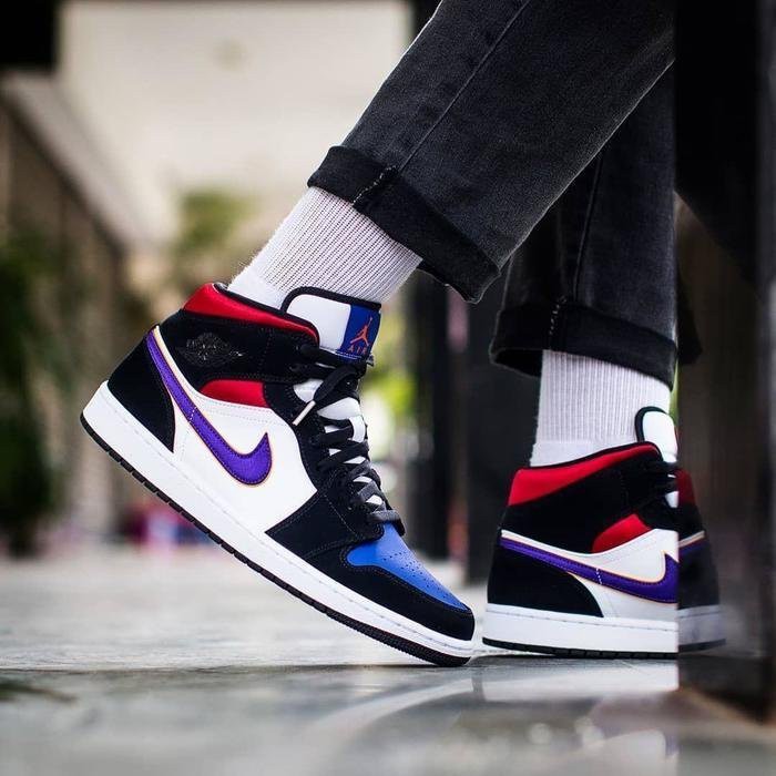 air jordan mid lakers