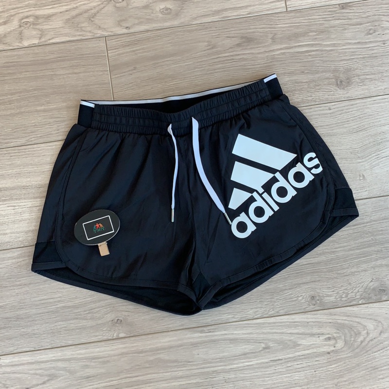 《TNT》ADIDAS SHORTS BOS 女 單層 訓練/健身 衝浪短褲 沙灘短褲 運動短褲 黑白 DY8661