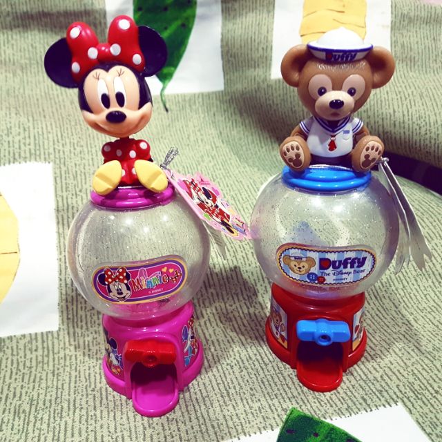 香港迪士尼達菲/米妮扭蛋機糖果盒/糖果罐。