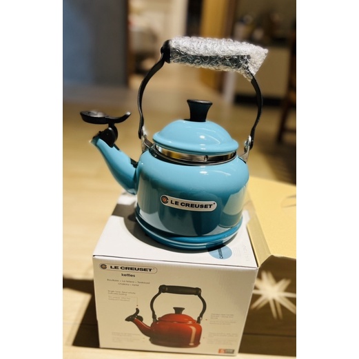 #現貨 #限量 Le CREUSET 鑄鐵茶壺，限量靛青藍。