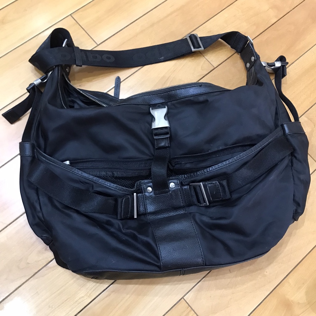 二手 專櫃品牌 odbo 牛皮帆布拼接 黑色大容量斜背包 側背包 旅行包 包包