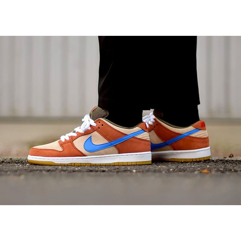 dusty peach dunk low