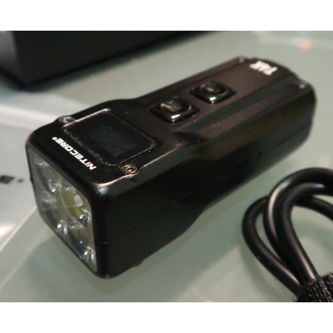 Nitecore T4K 手電筒 4000流明 鑰匙燈 OLED 螢幕顯示 USB-C