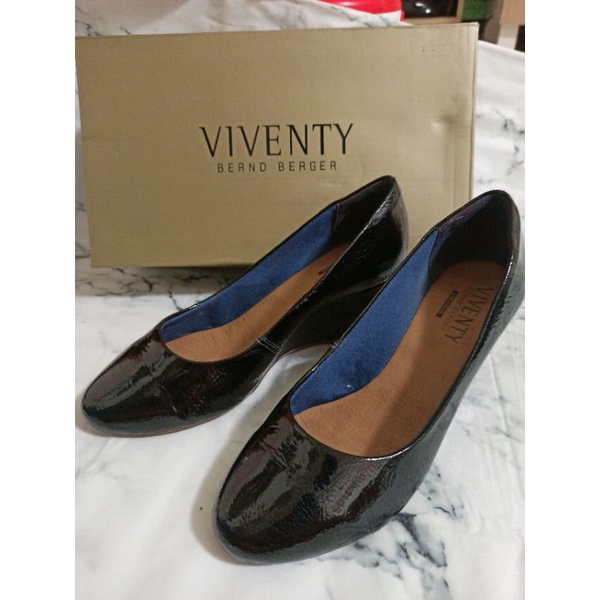 37號/二手女鞋 VIVENTY專櫃女鞋黑色/楔型鞋/低根鞋