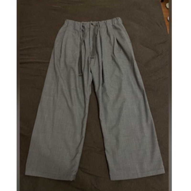 sillage baggy trousers grey 已售出| 蝦皮購物