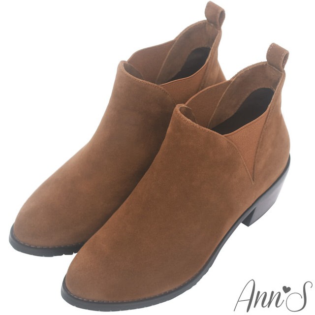 Ann’S時髦細節-側面隱形鬆緊V型粗跟短靴-棕