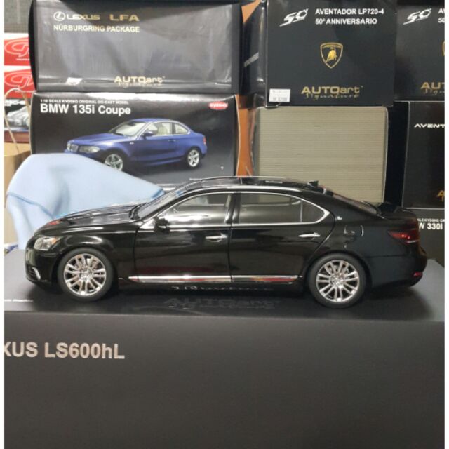 Autoart 1/18 Lexus LS600hL 黑色