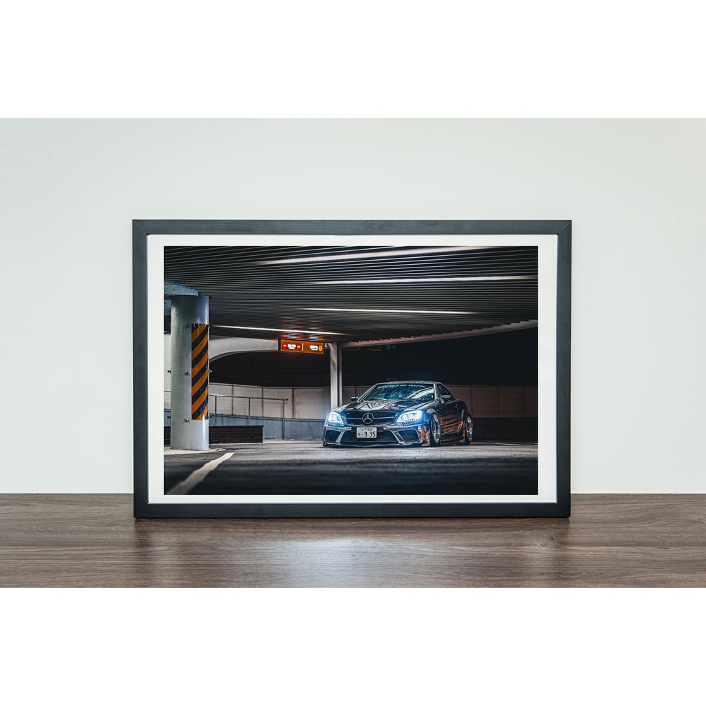 24吋畫廊級賓士Benz SLK 藝術相框、海報 (彩貼包膜貼紙、廠車輪框、定風翼、寬體大包、氣壓避震、碳纖維尾翼)