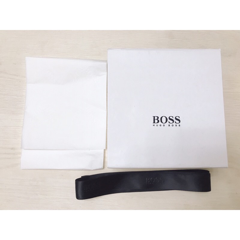 《Hugo Boss》領帶/皮帶/皮夾/皮件 專櫃包裝盒 禮物盒 含包裝紙 緞帶