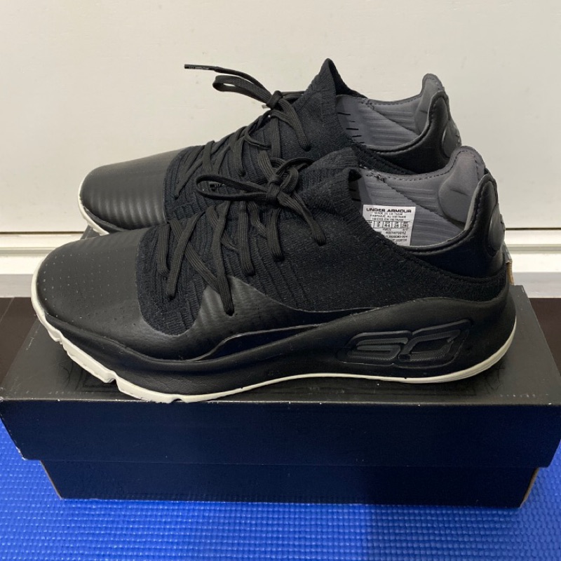 Under Armour Curry 4 Low 低筒 全黑 籃球鞋 3000083-004