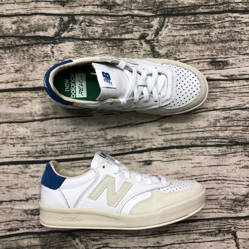 new balance 300 CRT300WL 奶油白藍韓男女輕量休閒鞋復古| 蝦皮購物