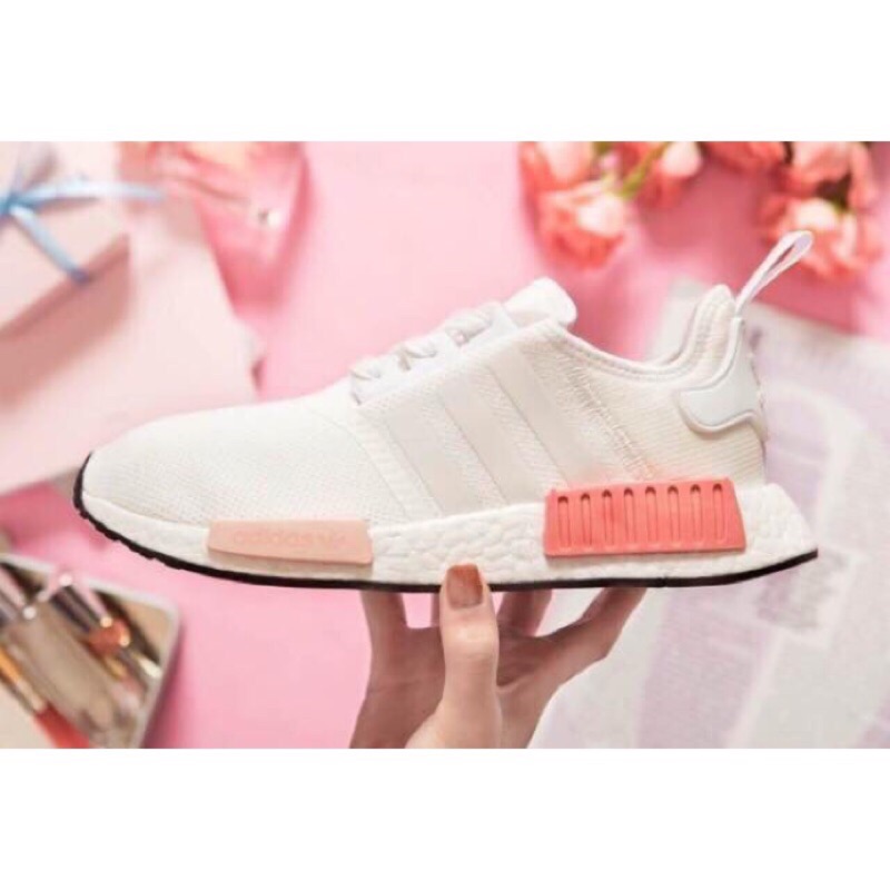 adidas gazelle silver green womens Adidas Men's NMD R1 Shoes