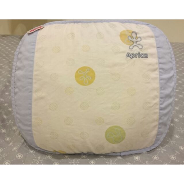 Aprica嬰幼兒透氣乳膠護頭枕