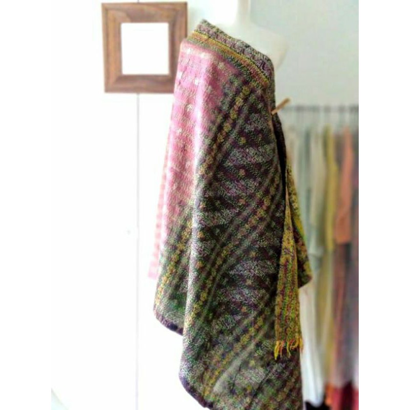 《愛麗絲花園》印度古法手工織縫 Kantha 雙面絲質紗麗 披肩圍巾