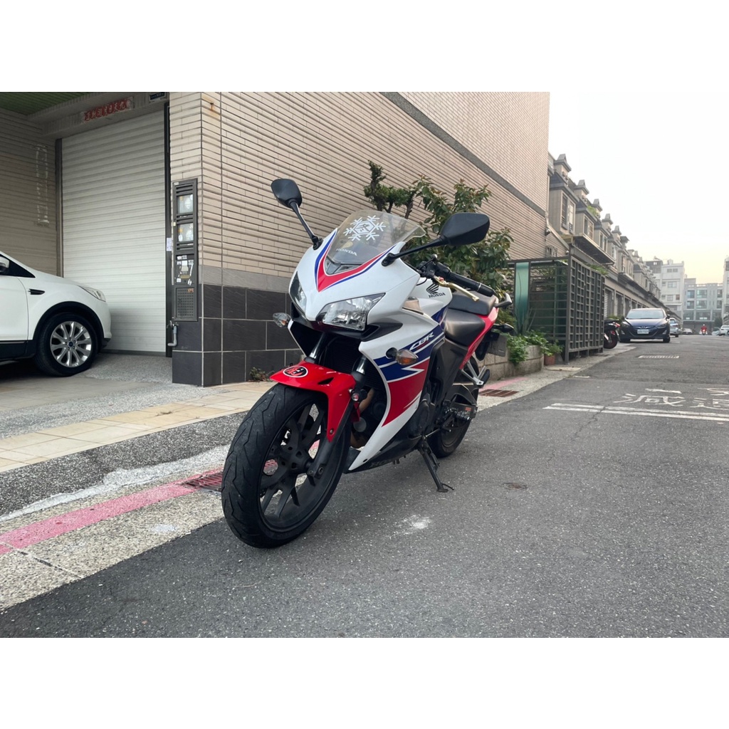 CBR500RABS 二手擋車 配合貸款 全額貸款 白牌 黃牌 紅牌 仿賽 街車 大型重機 滿18即可辦理名片在最後一張