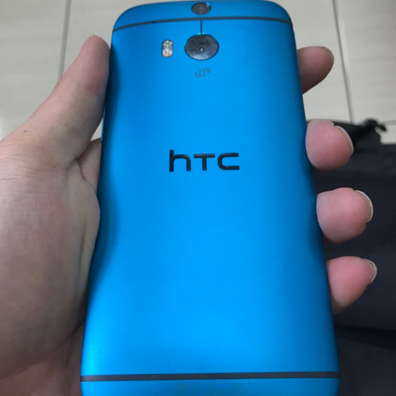 二手HTC m8 32G 藍色超美 年前出清 便宜賣