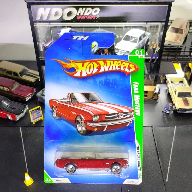 Hot Wheels 福特野馬紅色敞篷尋寶遊戲 2009