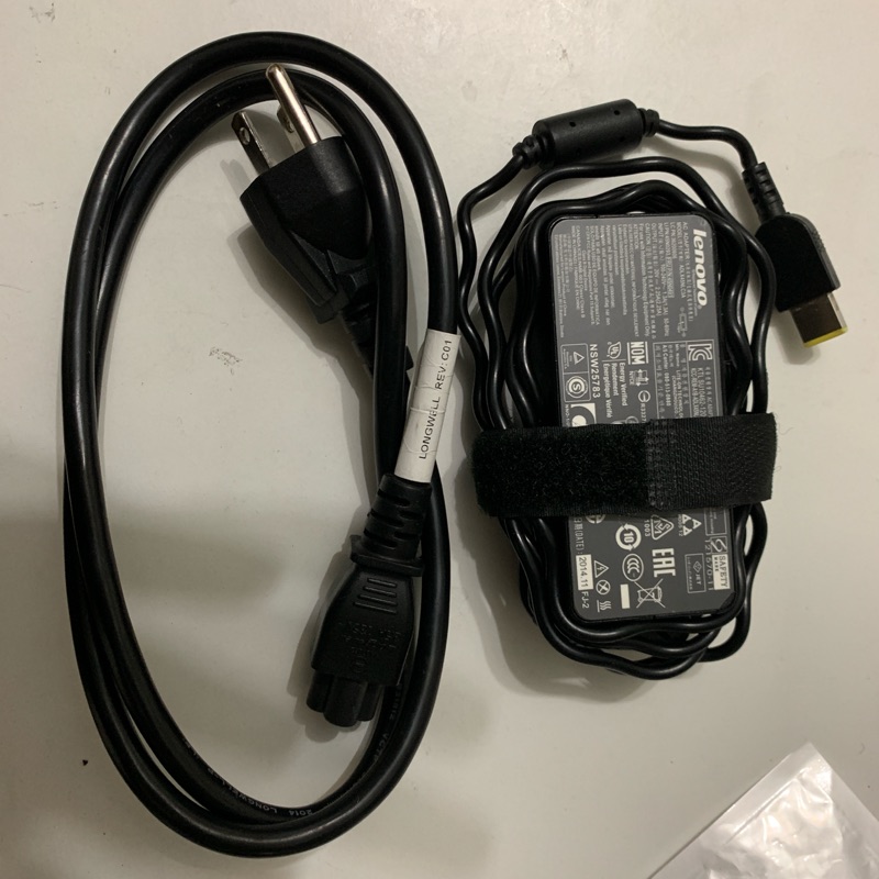 [宅瑞玩具屋| 二手電腦配件 ]   Lenovo 45W 方頭充電器 良品出售 |北市信義區自取