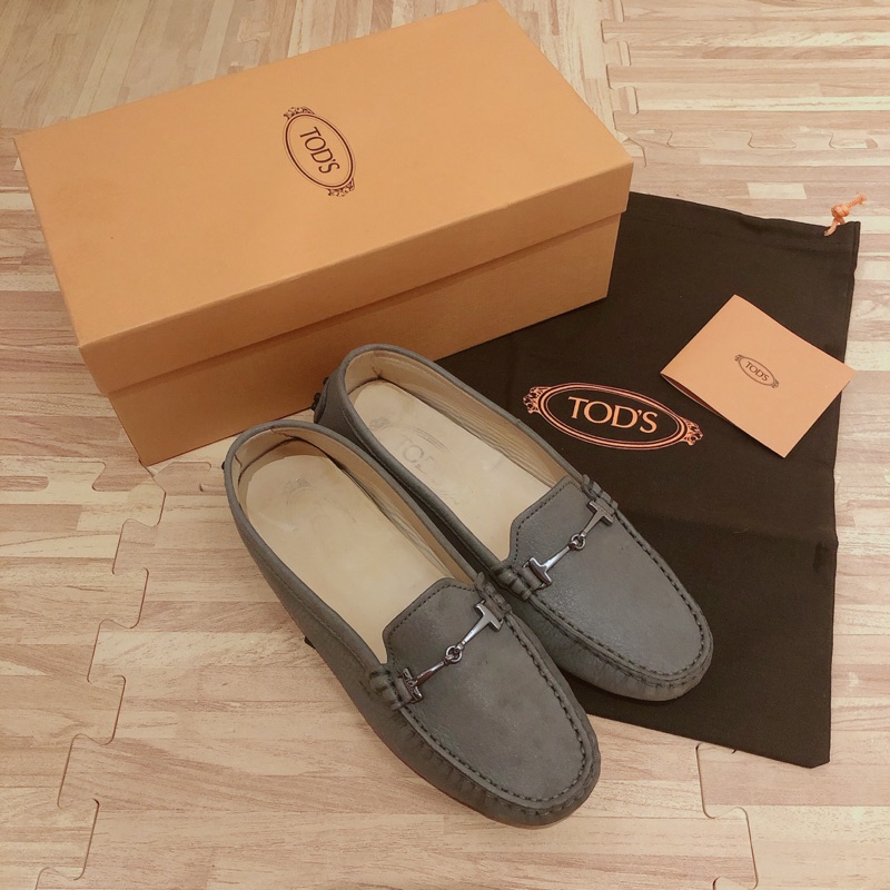 [正品自售] 義大利Tod’s珠光平面皮革荳荳鞋 (二手)