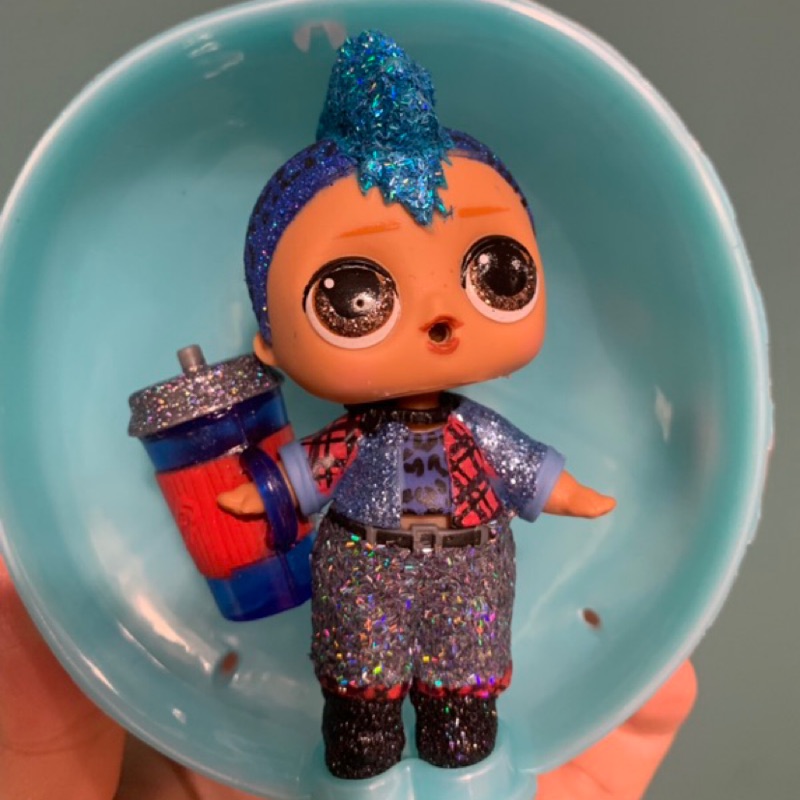 punk boi lol surprise