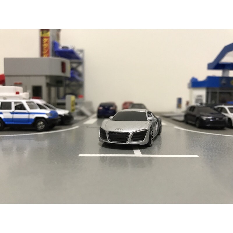 RMZ CITY Audi R8 無內裝版本