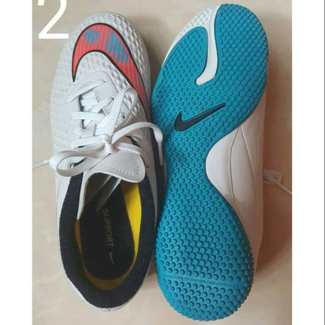 全新 Nike足球鞋 尺寸:US5.5Y/EUR38/CM24