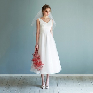 （現貨免運）緞面婚紗 新款 歐美 白色簡約 輕森系 旅拍 短款 新娘 宴會 小禮服 女名優