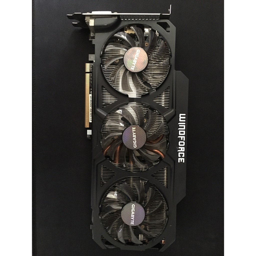 技嘉 R9 290  WINDFORCE 三風扇 二手品