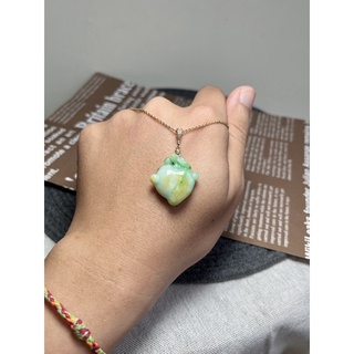 早期收藏老料三彩黃加綠翡翠玉雕如意壽桃玉墜玉佩
