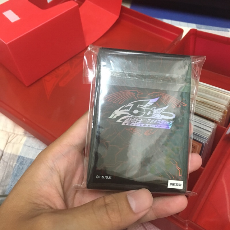 遊戲王正版卡套-絕版紅龍紋卡套-全新從未裝卡過，可議或換tretta.PTCG卡