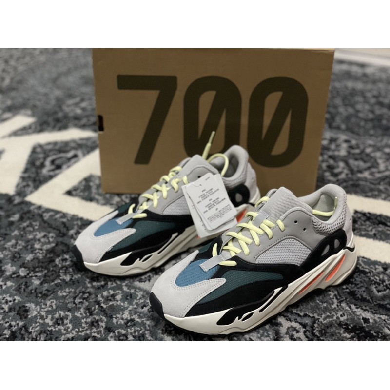 ✤ NIC_Sneakers ✤ Yeezy boost 700  OG 初代 B75571