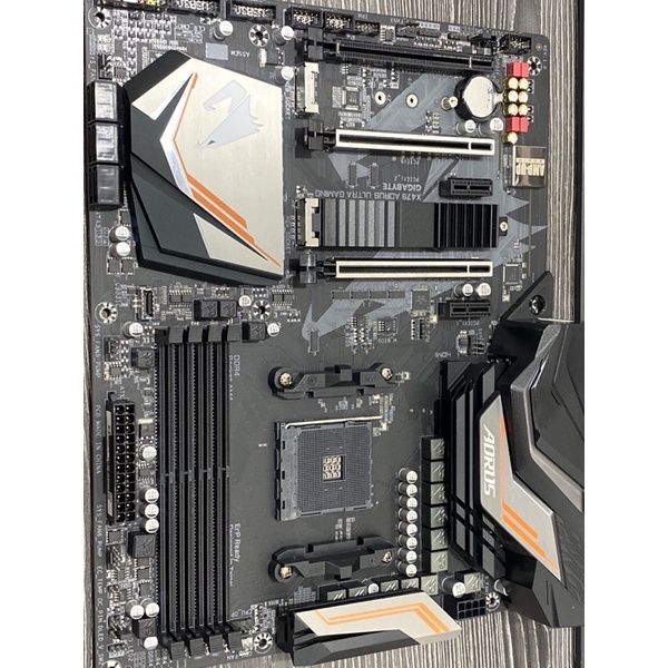 技嘉X470 Aorus Ultra Gaming + AMD R5 1600 CPU