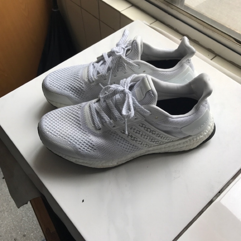 Adidas Ultra Boost ST