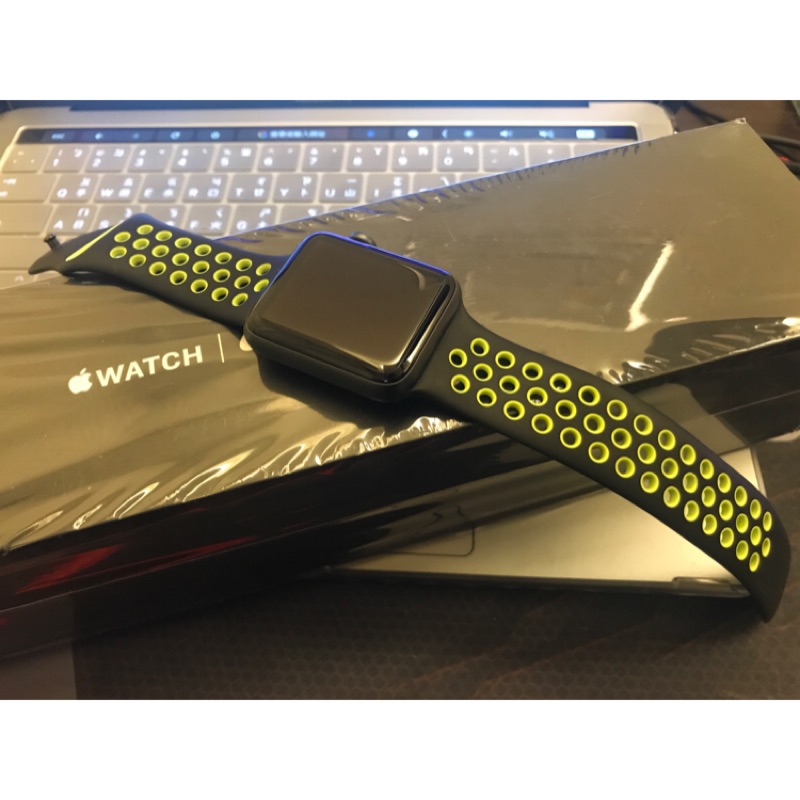 Apple Watch s2 42mm Nike+