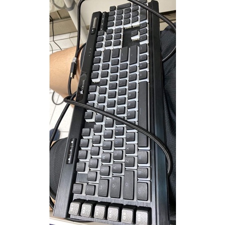 海盜船k95 RGB PLATINUM 茶軸 機械式鍵盤