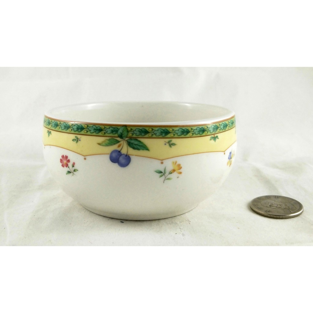 小花 碗 湯碗 麵碗 飯碗 復古碗 點心碗 瓷碗 碗公 餐具 廚具 日本製 陶瓷 瓷器 食器 可用於 微波爐 電鍋