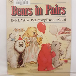 二手書📗英文繪本Bears in Pairs//Diane Degroat//學齡前