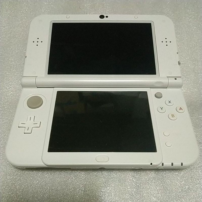 沒電池~~  NEW 3DS LL 日規主機 白色