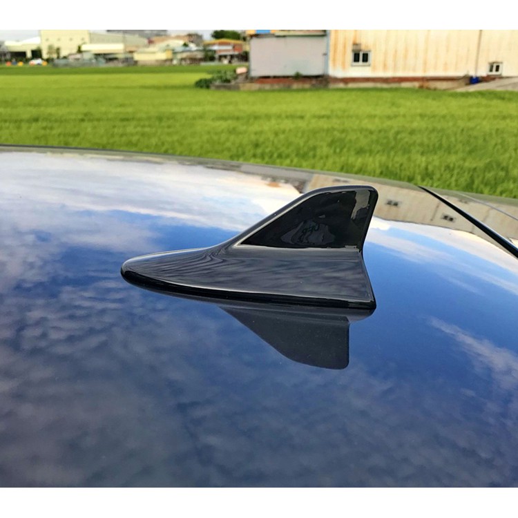 圓夢工廠 Nissan Sentra Teana Altima Blue 改裝車頂 鯊魚鰭 飾貼 烤漆黑 銀 白 碳纖紋