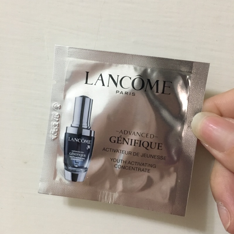 LANCÔME 超未來肌因賦活露 1ml /超進化肌因活性安瓶 1ml蘭蔻LANCOME 小黑瓶/小黑安瓶 專櫃正品