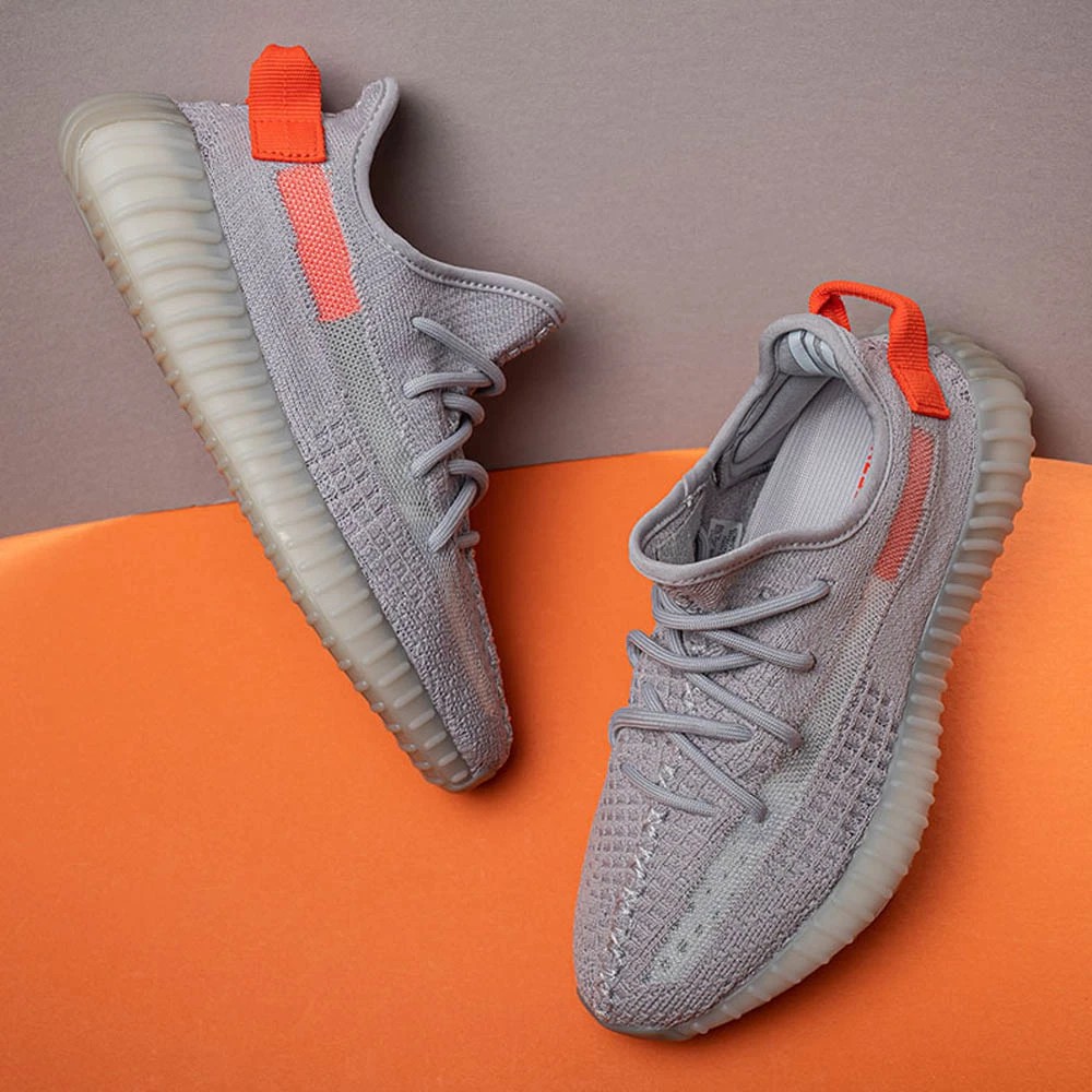 【Focus Store】 Adidas Yeezy Boost 350 V2 Tail Light 歐限 FX9017