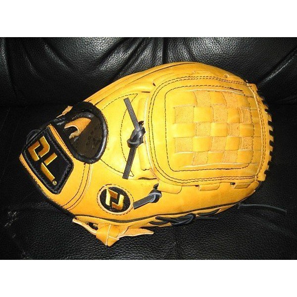 新款 DL540 棒壘手套 黃色款特價 送手套袋
