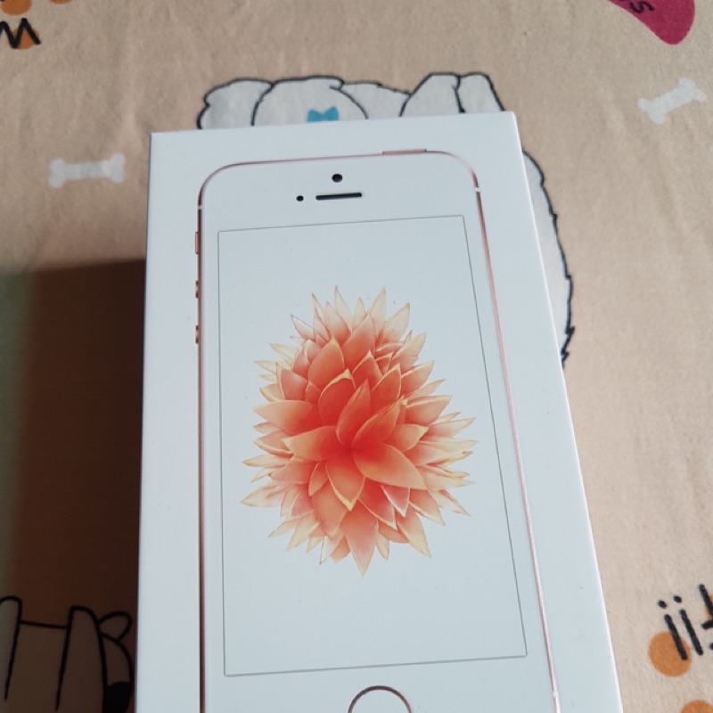 Apple iPhone SE 64GB 玫瑰金