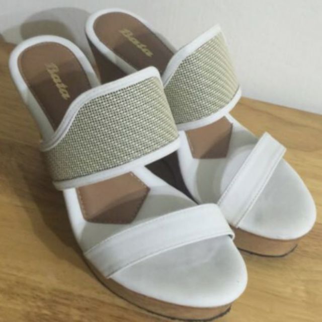 保留 BATA 白色楔形鞋 二手 size 9