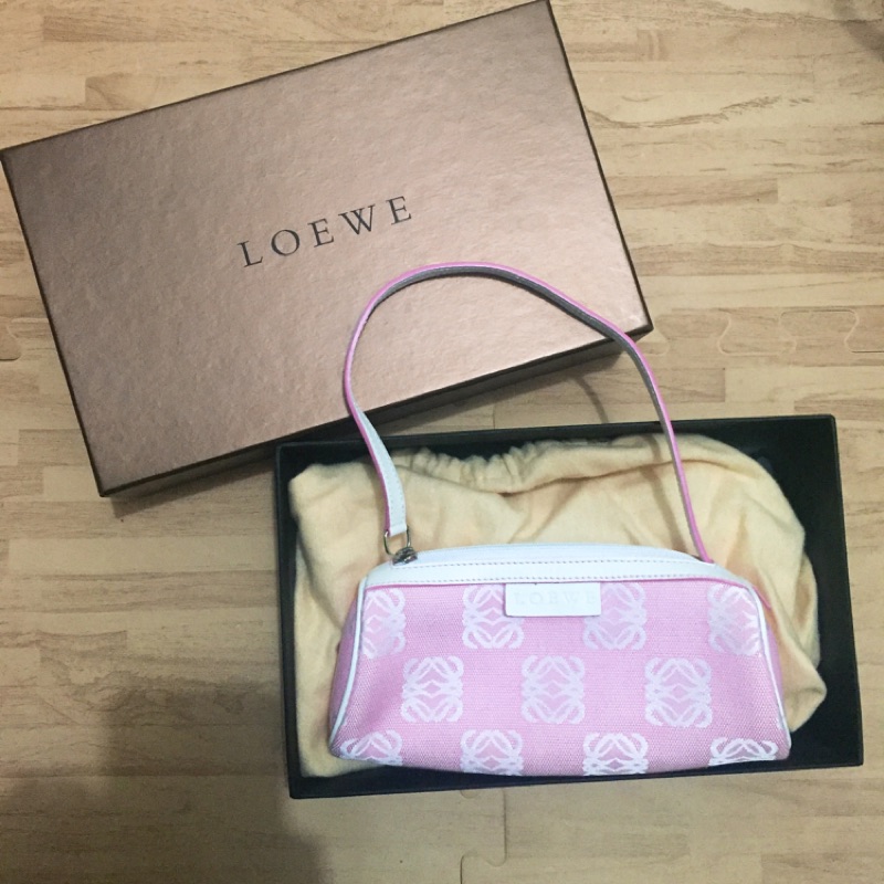 LOEWE粉色小包