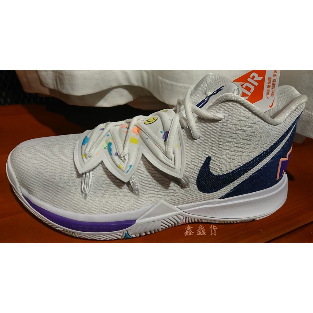 kyrie 5 have a nike day
