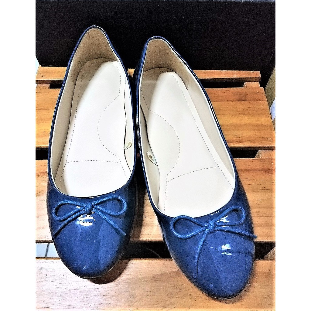 超值便宜 9成新日版uniqlo 足弓設計舒適平底鞋娃娃鞋皮鞋包鞋 蝦皮購物